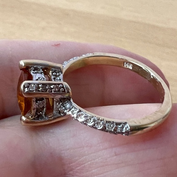 VINTAGE  DESIGNER 14K YELLOW GOLD CHECKERBOARD CUT CITRINE PAVE DIAMOND RING - Picture 6 of 16